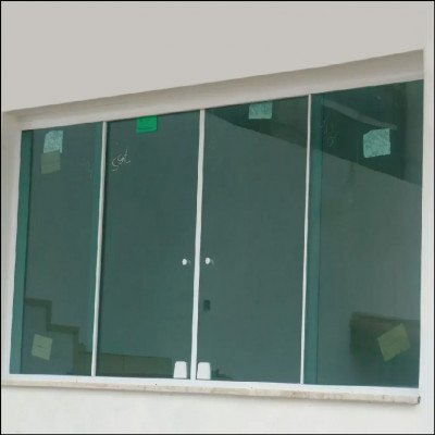 Janela 4 Folhas Verde