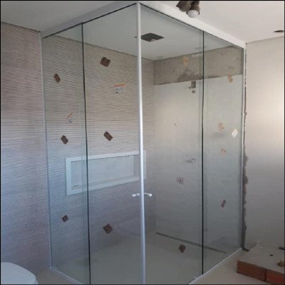 Box de Vidro Incolor