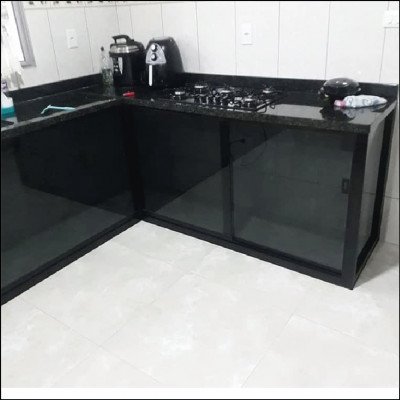 Fechamento de Pia com Vidro Fumê