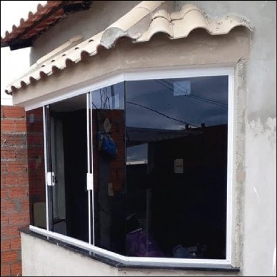 Janela Vidro Fumê em Ângulo - imagem 1