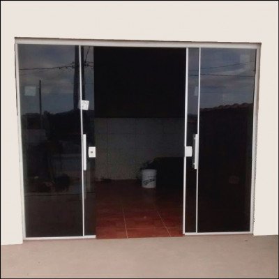 Porta 4 Folhas Fumê