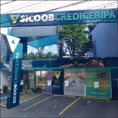 Fachada Comercial em Vidro Laminado - imagem 2