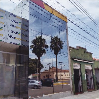 Fachada Comercial em Vidro Laminado