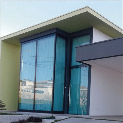 Fachada Residencial em Vidro Temperado