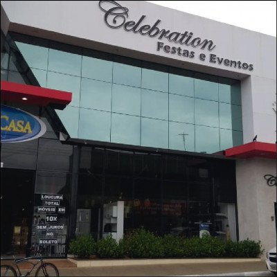 Fachada Comercial em Vidro Laminado