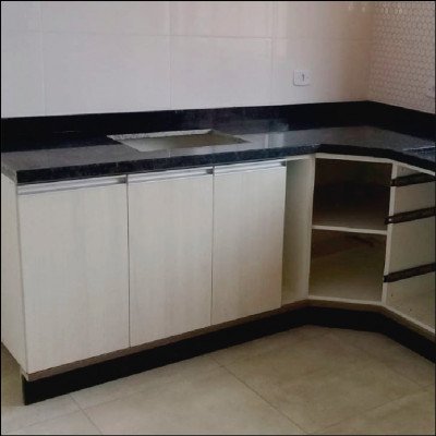Cozinha em Granito Verde Ubatuba Pia + Balcão + Espaço para Cooktop - imagem 1