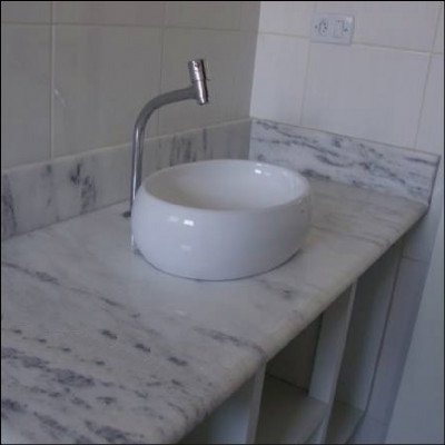 Lavatório em Mármore Branco com Cinza