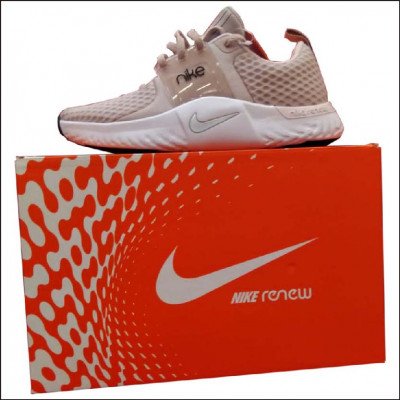 Tênis Nike Renew In-Season Tr 10 Branco/Rosa