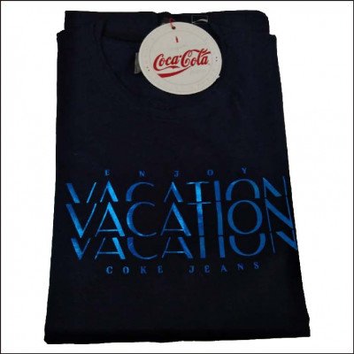 Camiseta Preta Vocation Coca Cola