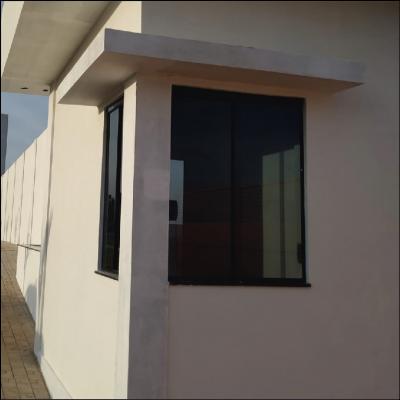 Janela de Correr Vidro Fumê