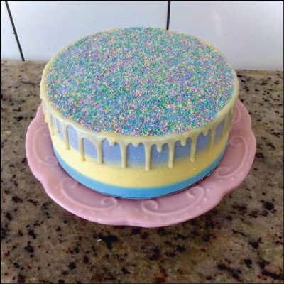 Bolo Dripping Cake Colorido
