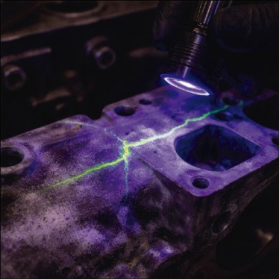 Inspeção por Lâmpada UV ou Líquidos Penetrantes