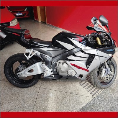 CBR 600 RR Ano 2006 - imagem 2