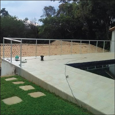 Guarda Corpo para Piscinas