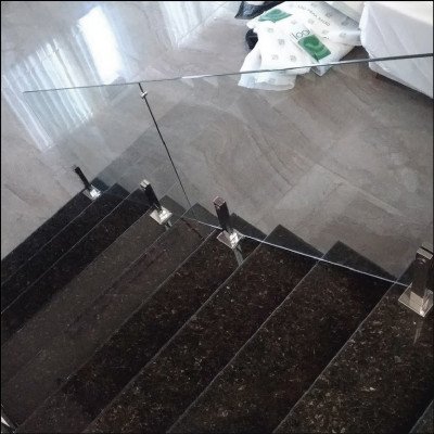 Guarda Corpo em Vidro Temperado - imagem 1