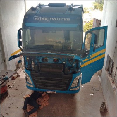 Peças e Acessórios Para Caminhões