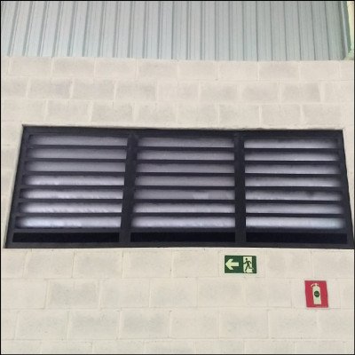 Janela Para Barracões