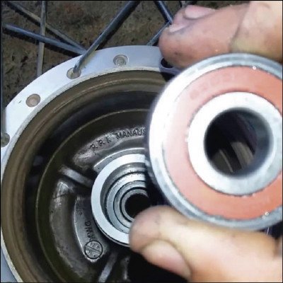 Recuperação de Rolamentos de Rodas de Motos