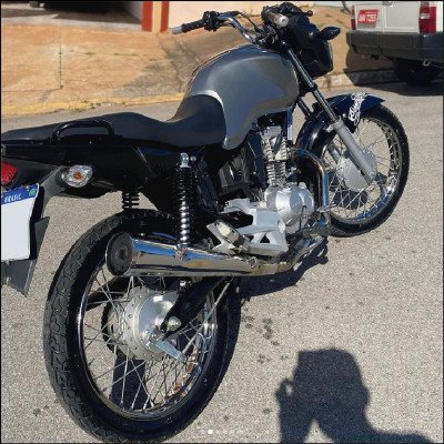 Lavagem de Moto Detalhada + Enceramento - imagem 1