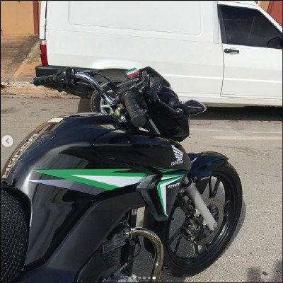 Lavagem de Moto Detalhada + Enceramento - imagem 3