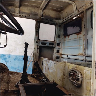 Funilaria e Pintura em Caminhões - imagem 7