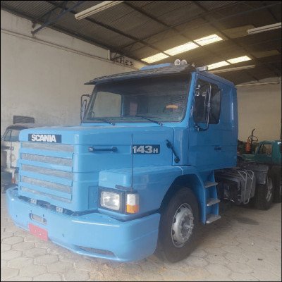 Funilaria e Pintura em Caminhões