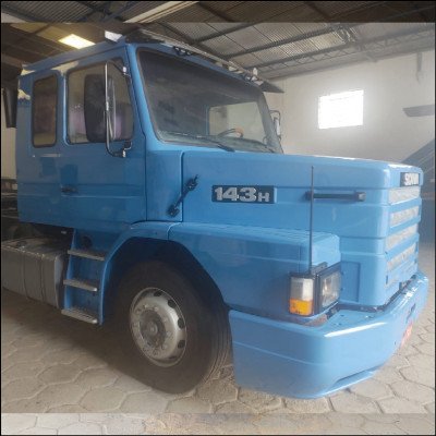 Funilaria e Pintura em Caminhões - imagem 1