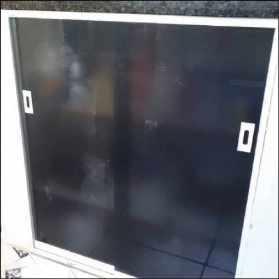 Fechamento de Pia em Vidro Fumê