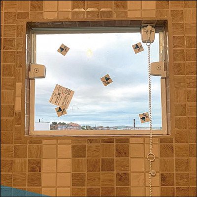 Vitrô Basculante para Banheiro