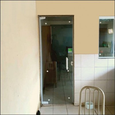 Porta 1 Folha Incolor