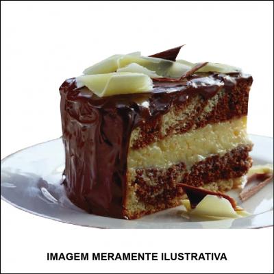 Bolo de Chocolate + Mousse de Maracujá