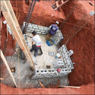 Fundações com Blocos de Concreto e Armação Estrutural