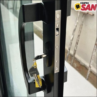 Puxador Arcos e Fechadura Tetra