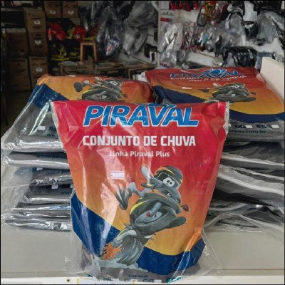 Capa de Chuva - Piraval