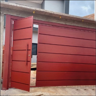 Portão Basculante e Social Integrado