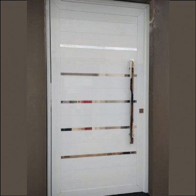 Porta Pivotante Branco Brilhante Puxador Aço Inox