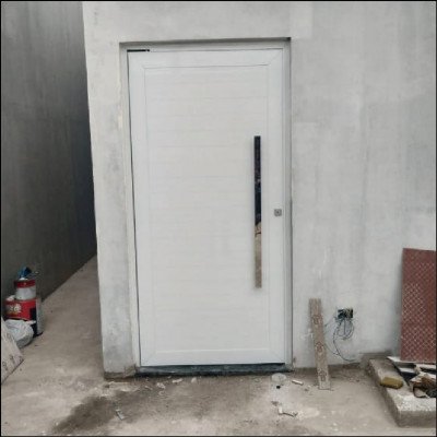 Porta Pivotante Branco Brilhante