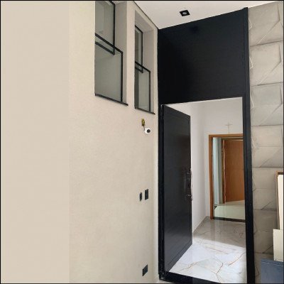 Porta em Esquadria de Alumínio