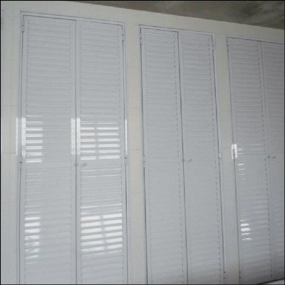 Porta em Esquadria de Alumínio Sob Medida