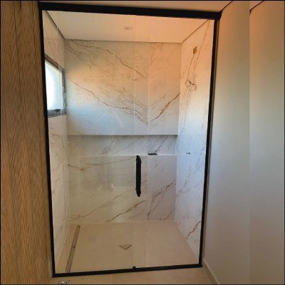 Box de Vidro Incolor