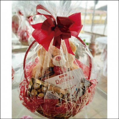 Cestas com Urso e Chocolates - imagem 1