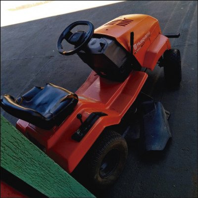 Trator Cortador de Grama Husqvarna