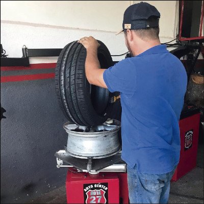 Montagem de Pneus
