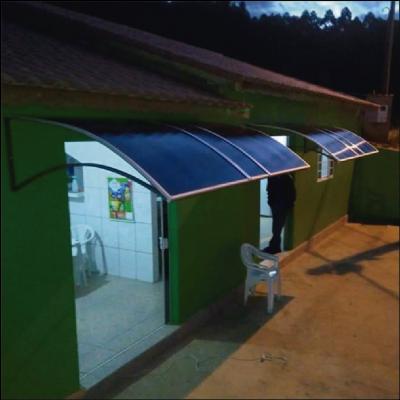 Toldo de Policarbonato Alveolar Fumê