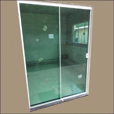 Porta de Correr Duas Folhas Verde