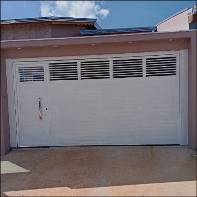 Portão em Esquadria de Alumínio